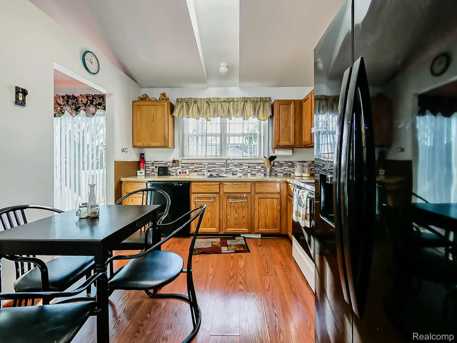 7594 Bay Tree Drive, Ypsilanti, MI 48197 - Image #3