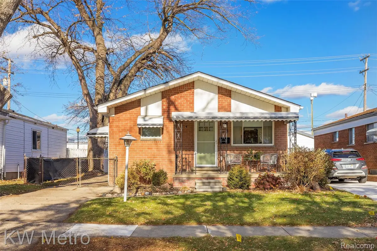 1221 E Goulson Avenue, Hazel Park, MI 48030 - Image #1