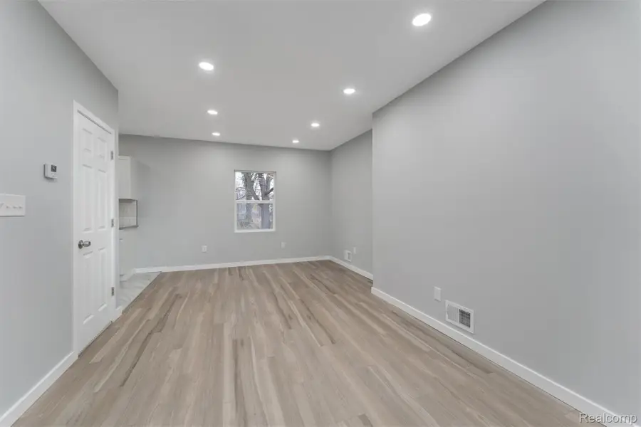 5590 Springfield Street, Detroit, MI 48213 - Image #3