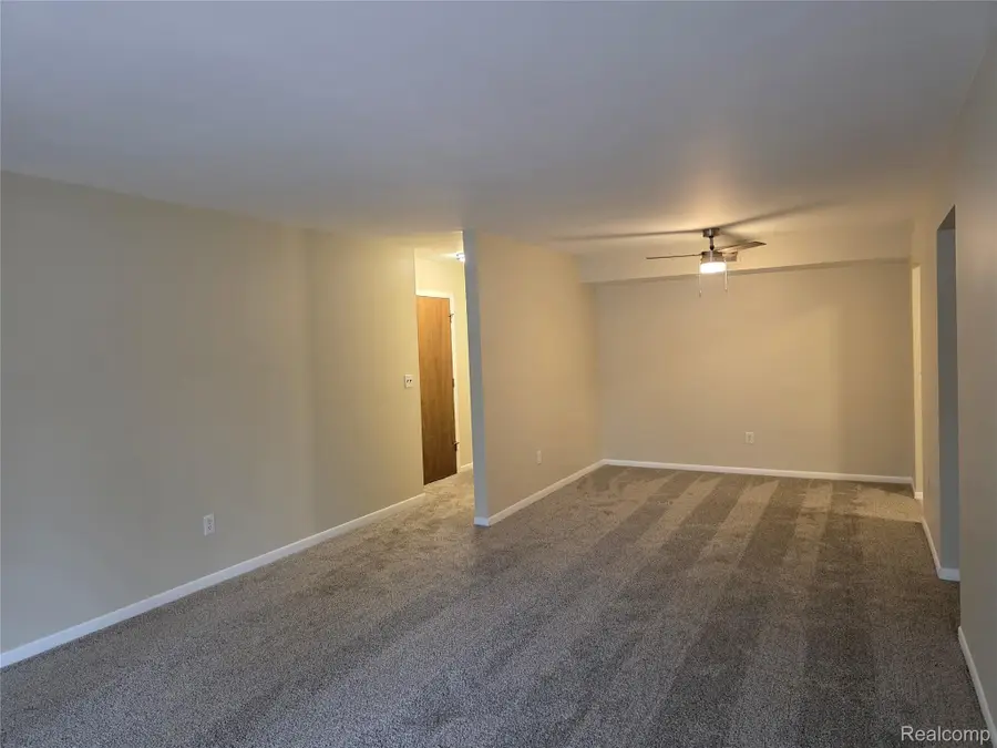 30795 Shiawassee Road #A-7, Farmington, MI 48336 - Image #2