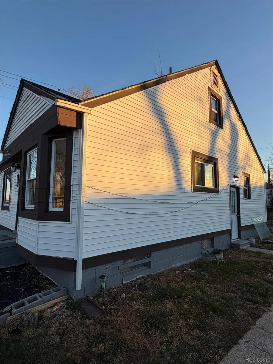 11736 Winthrop Street, Detroit, MI 48227 - Image #3