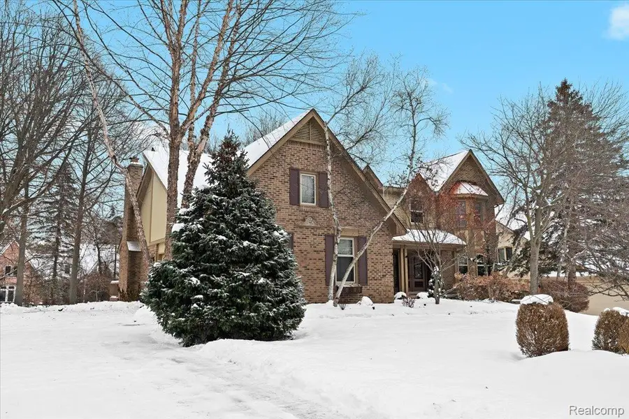 10408 Wellington Drive, Plymouth, MI 48170 - Image #2