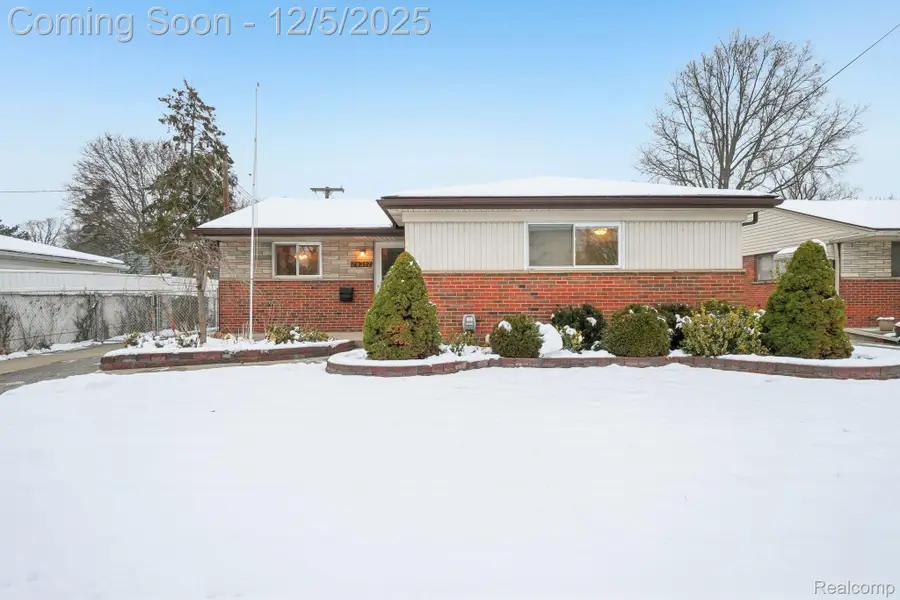 28312 Mackenzie Drive, Westland, MI 48185 - Image #3