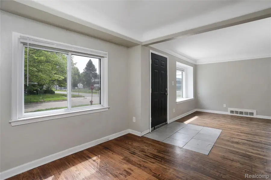 19401 Annchester Road, Detroit, MI 48219 - Image #3