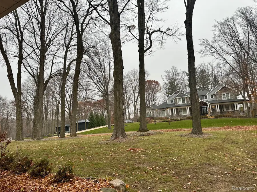 20137 W Whipple Drive, Northville, MI 48167 - Image #3