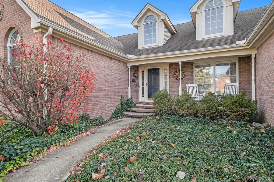 4089 Split Rail Lane, Fenton, MI 48430 - Image #2