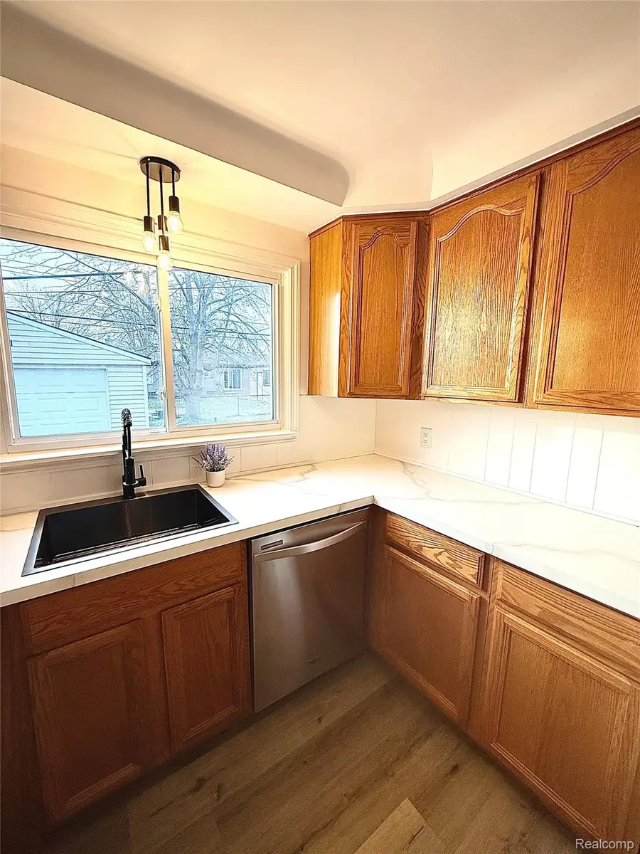 29581 Rosemont Street, Roseville, MI 48066 - Image #2