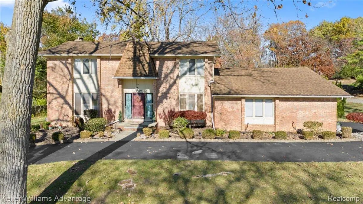 23500 Coventry Woods Lane, Southfield, MI 48034 - Image #1