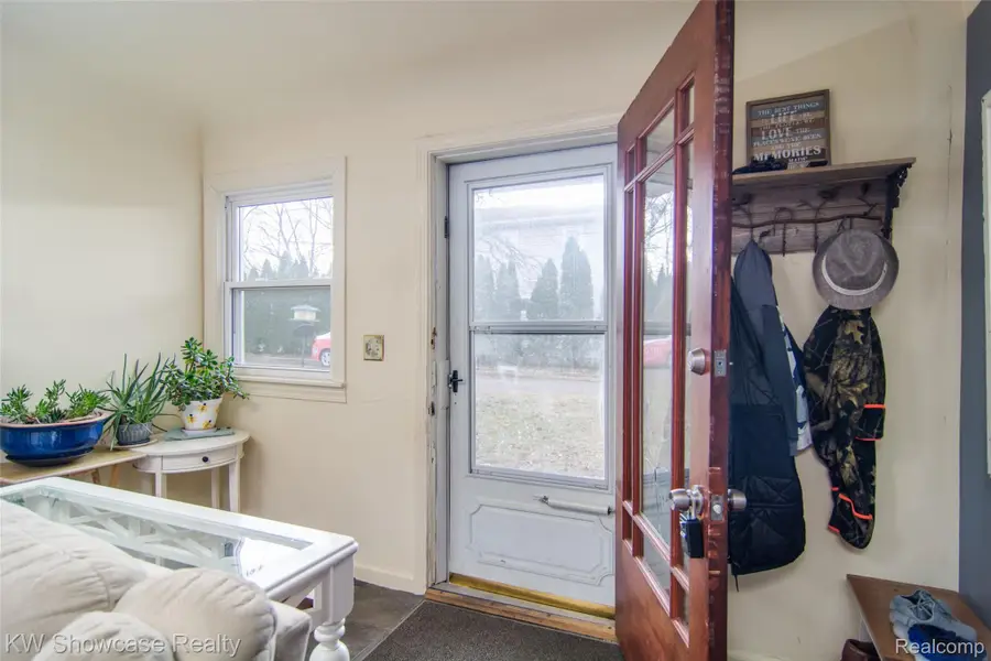 1604 Petrolia, West Bloomfield, MI 48324 - Image #3