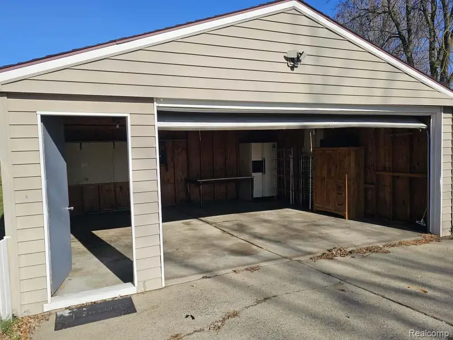 13811 E 14 Mile Road, Sterling Heights, MI 48312 - Image #3