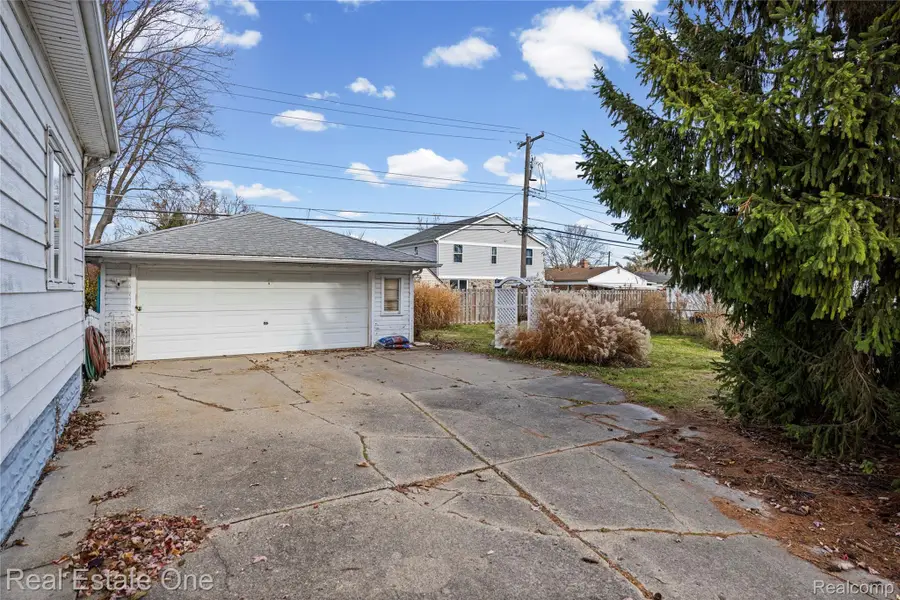 22915 E 13 Mile Rd Mile Road, Saint Clair Shores, MI 48082 - Image #2