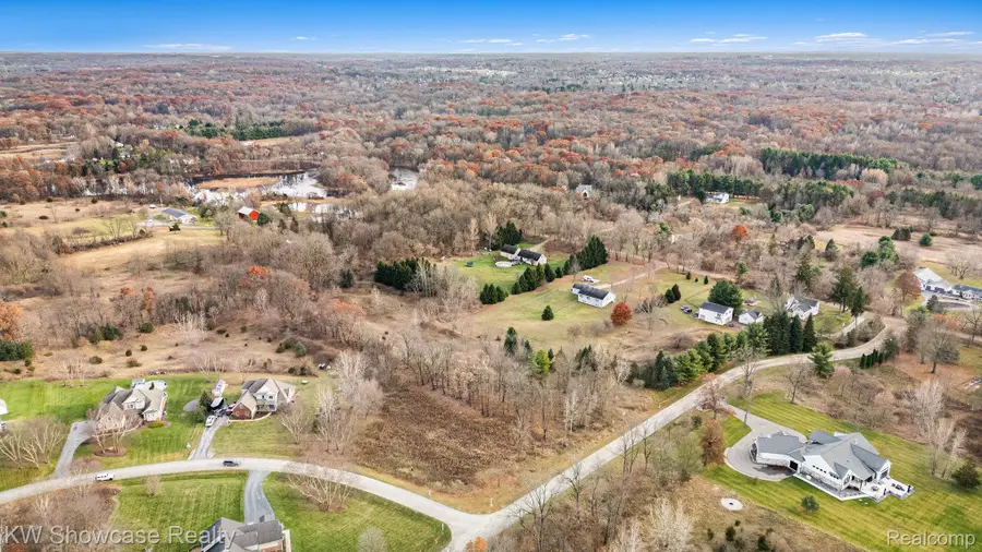 5100 Birch Lane, Davisburg, MI 48350 - Image #2