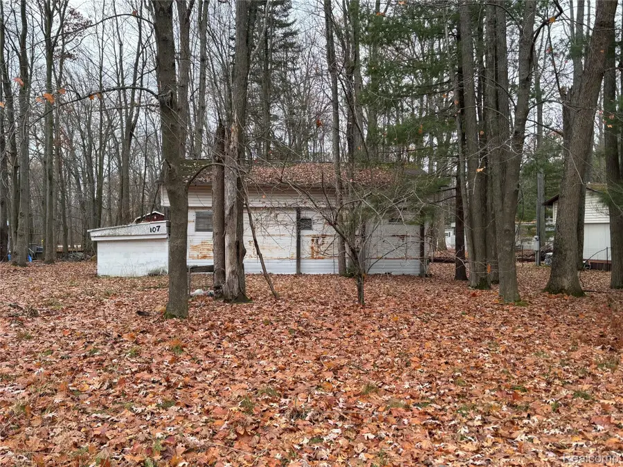 107 Highland Drive, Roscommon, MI 48653 - Image #3