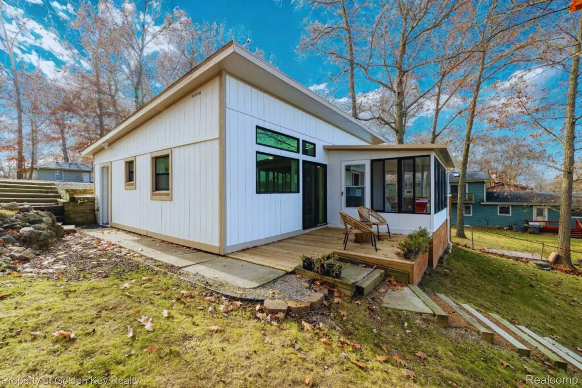 11523 Timberlane Trail, Hartland, MI 48353 - Image #1