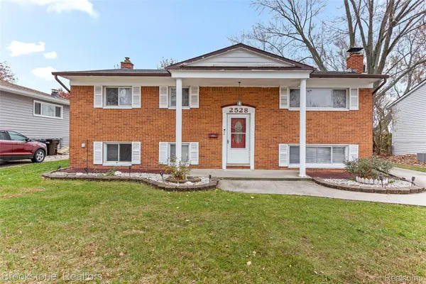 2528 Koper Drive, SterlingHeights, MI 48310