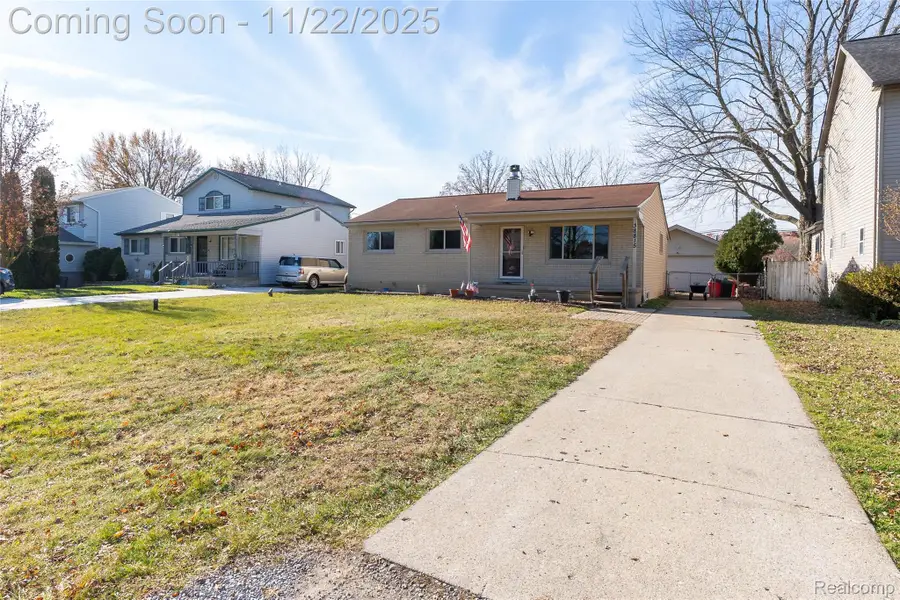 38815 Albert Boulevard, Clinton Township, MI 48036 - Image #2