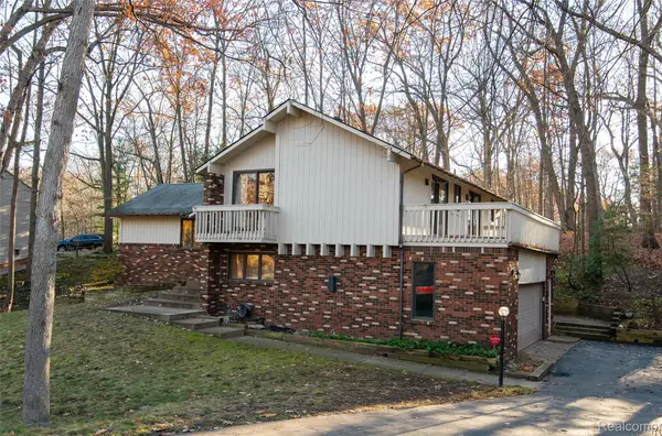 4993 Tiohero Boulevard, Clarkston, MI 48348