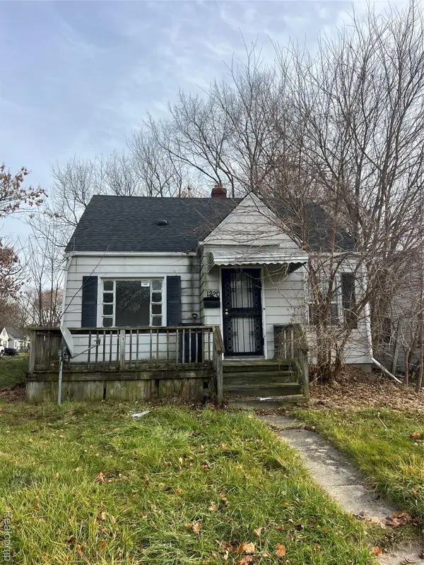 1220 Forest Hill Avenue, Flint, MI 48504