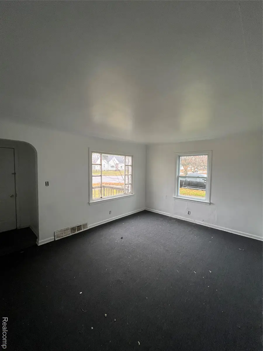 1220 Forest Hill Avenue, Flint, MI 48504 - Image #3