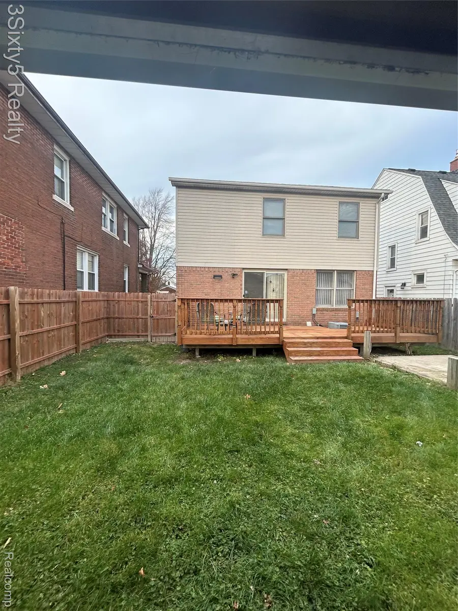243 Emmons Boulevard, Wyandotte, MI 48192 - Image #3