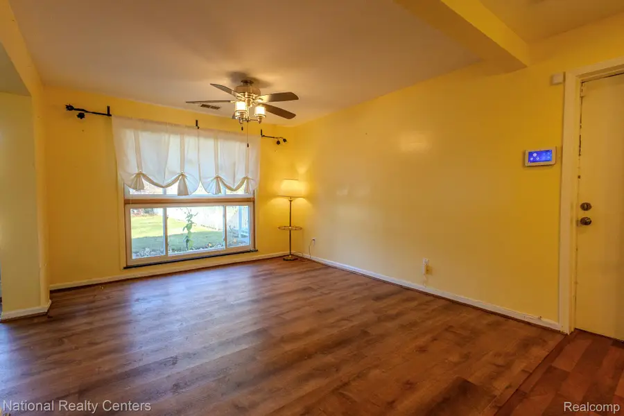 25002 Donald, Redford, MI 48239 - Image #2