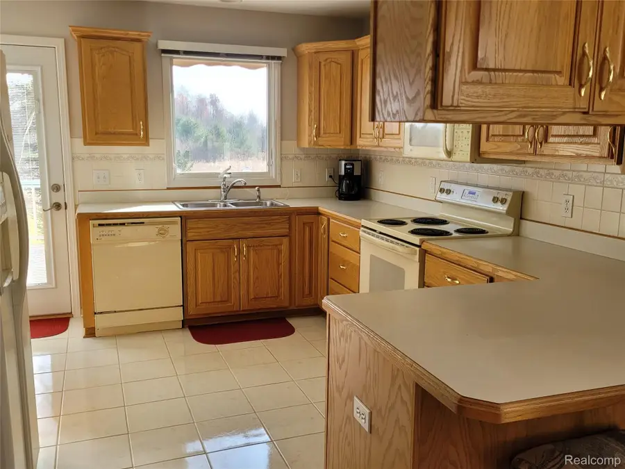 6095 Steeplechase Drive, Grand Blanc Charter Township, MI 48439 - Image #3