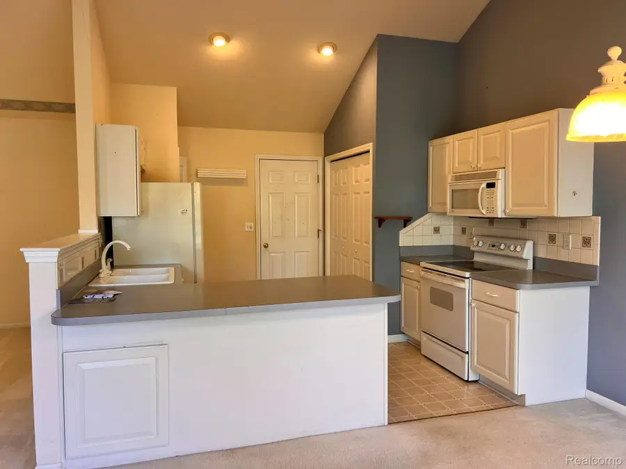 2078 W Ridge Drive #21, Davison, MI 48423 - #3