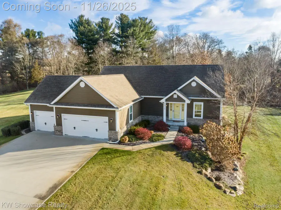 2434 Collendale, Commerce, MI 48382 - Image #2