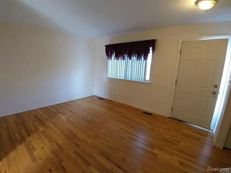 20859 Washington Street, Roseville, MI 48066 - Image #3