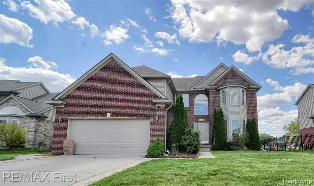 33201 Glengary Court, Sterling Heights, MI 48310 - Image #1