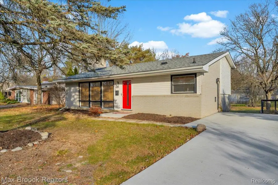 29676 Westbrook Parkway, Southfield, MI 48076 - Image #2