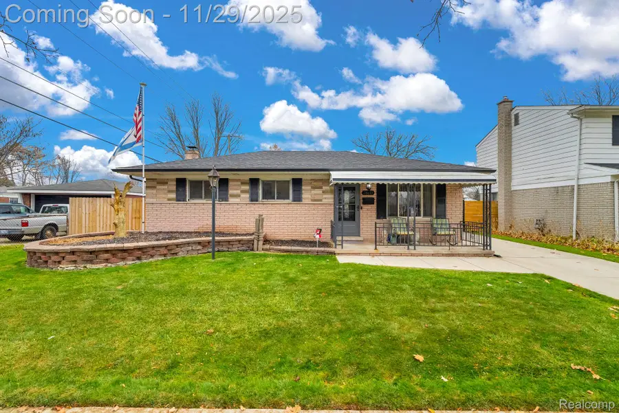 30212 Greater Mack Avenue, Saint Clair Shores, MI 48082 - Image #2