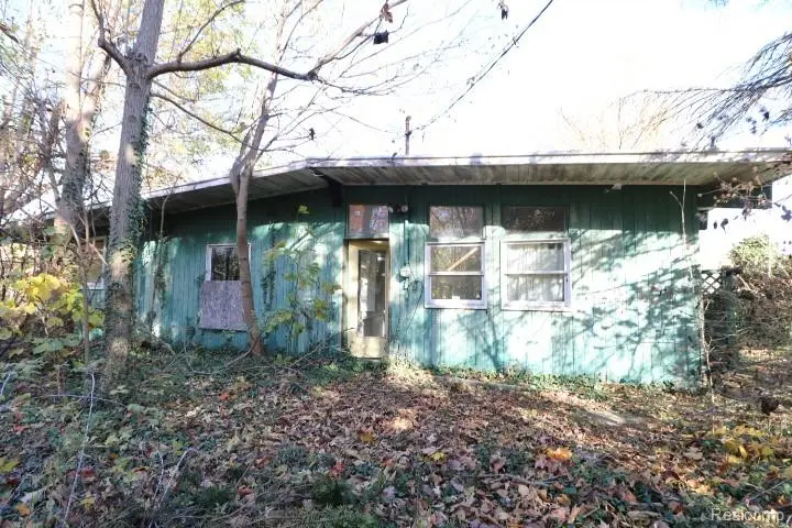 1741 Carmanbrook Parkway, Flint, MI 48507 - Image #3