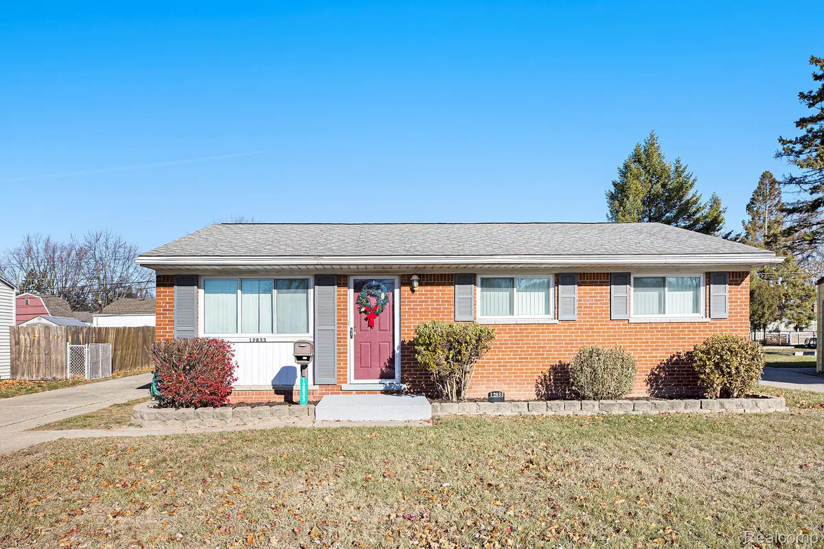 12833 Docksin Drive, Sterling Heights, MI 48313 - Image #1
