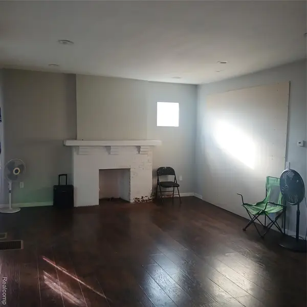 533 Trowbridge Street, Detroit, MI 48202