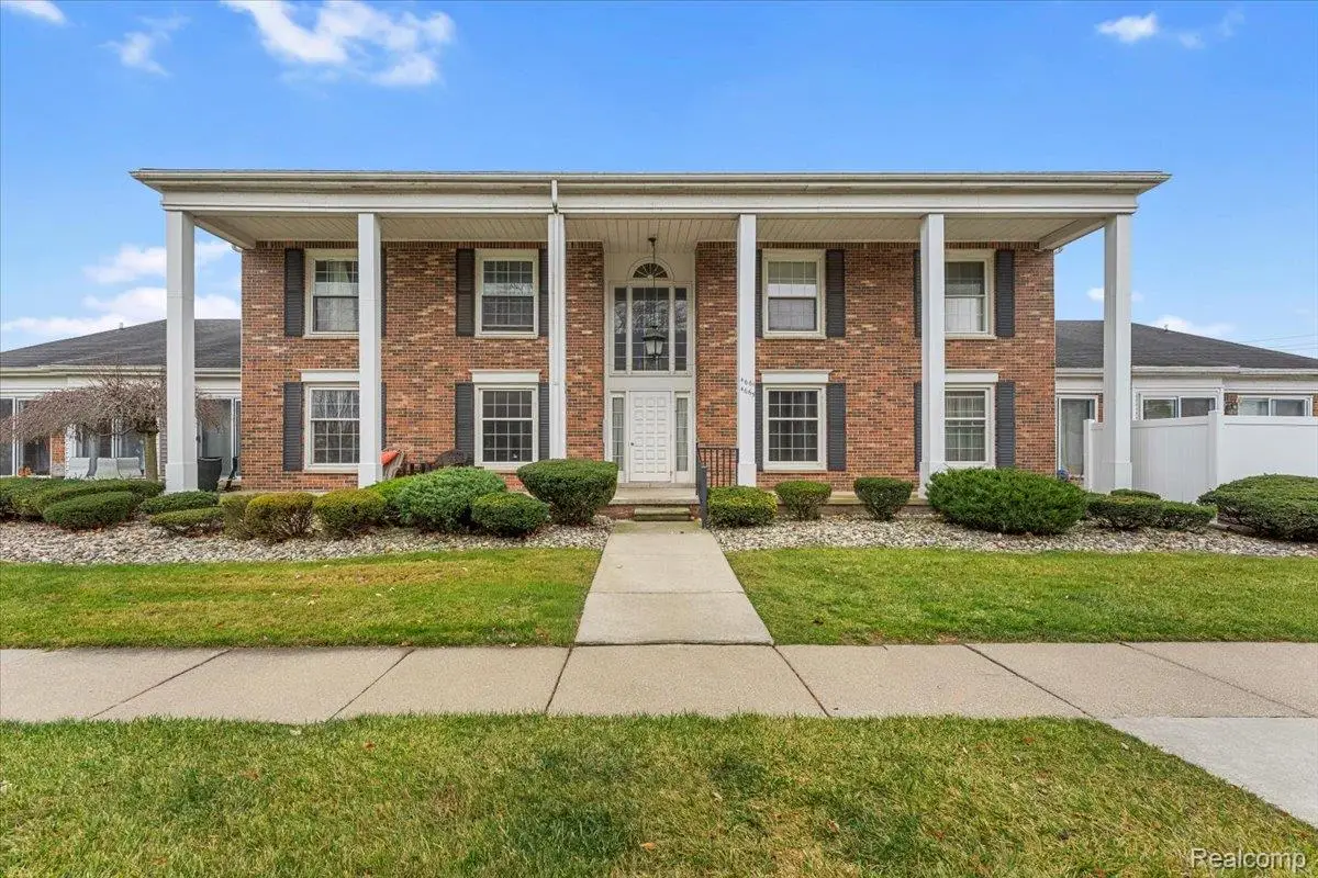 4655 Leisure Lane #48, Trenton, MI 48183 - Image #1