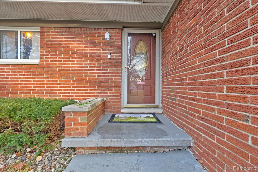 5379 Linden Road, Mundy Township, MI 48473 - Image #2