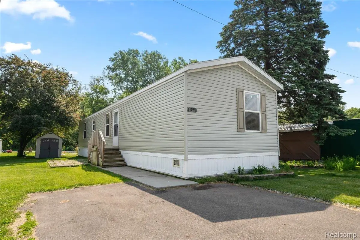 11731 Valerie Lane, Whitmore Lake, MI 48189 - Image #1