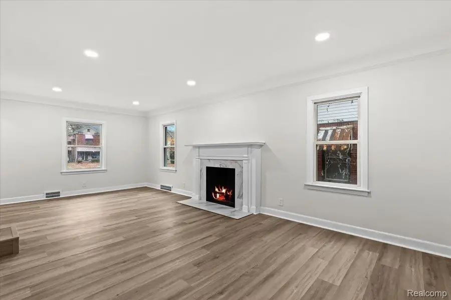 16660 Strathmoor Street, Detroit, MI 48235 - Image #3