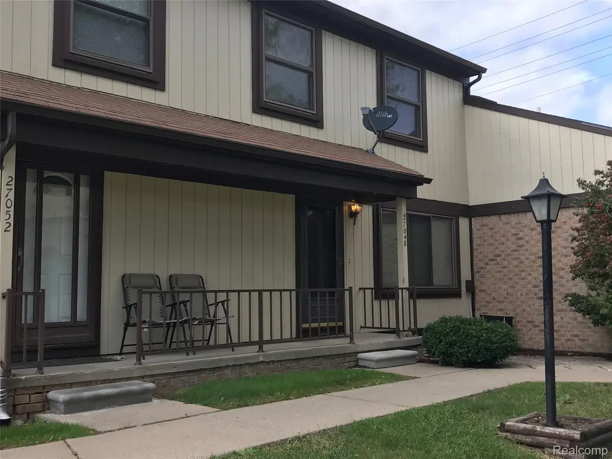 27048 Winchester Street, Brownstown, MI 48183 - Image #1