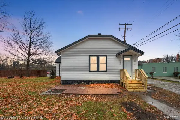 5 Second Street, MtClemens, MI 48043