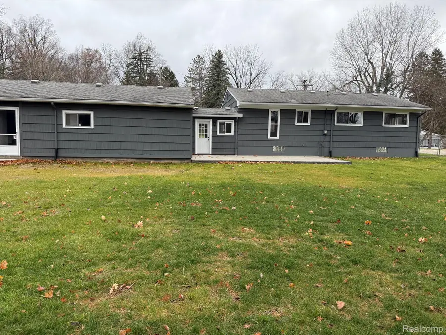 3512 Wilkie Street, Waterford, MI 48329 - Image #3
