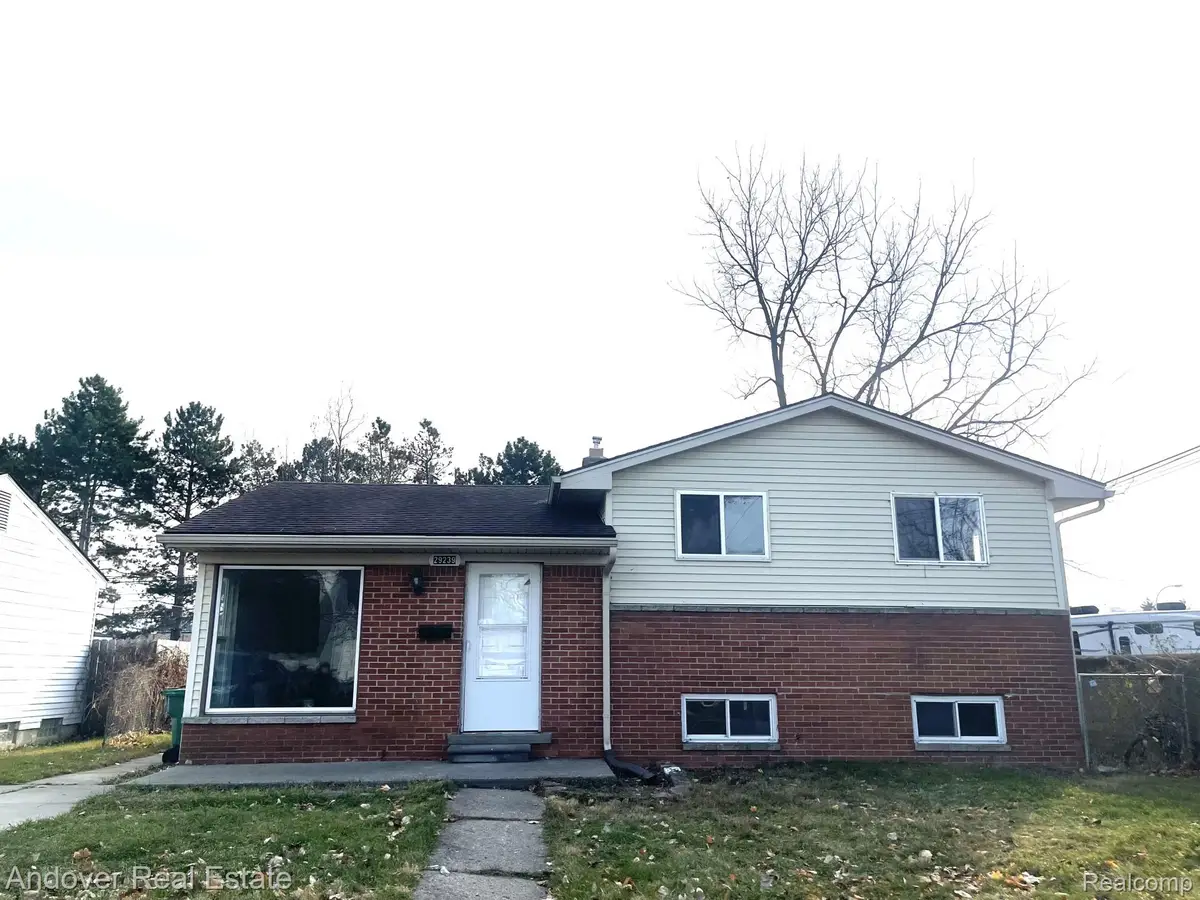 29239 Cambridge Street, Garden City, MI 48135 - Image #1