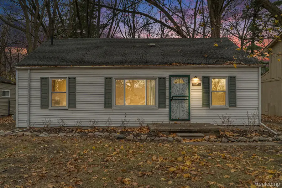 20450 Midway Avenue, Southfield, MI 48075 - Image #2