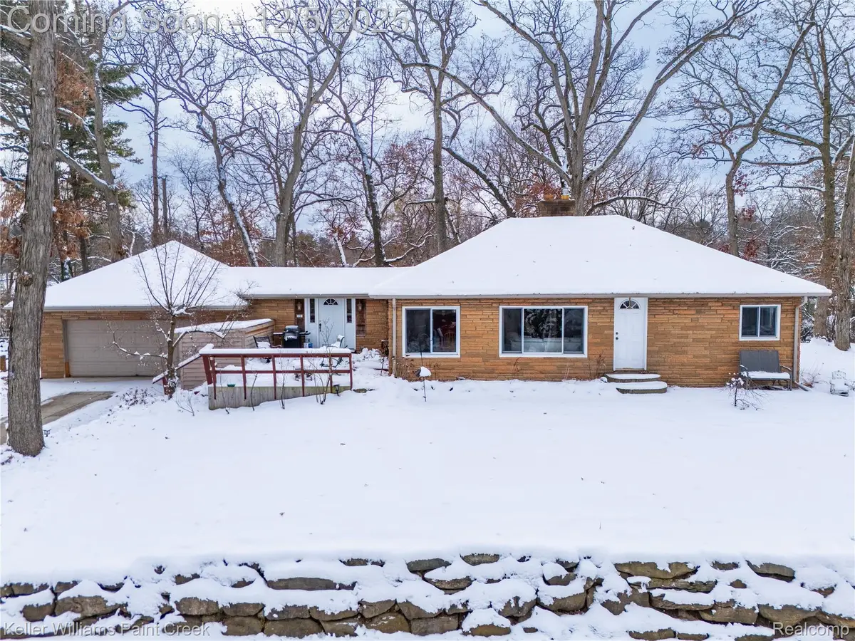 915 Dollar Bay Drive, Orion, MI 48362 - Image #1