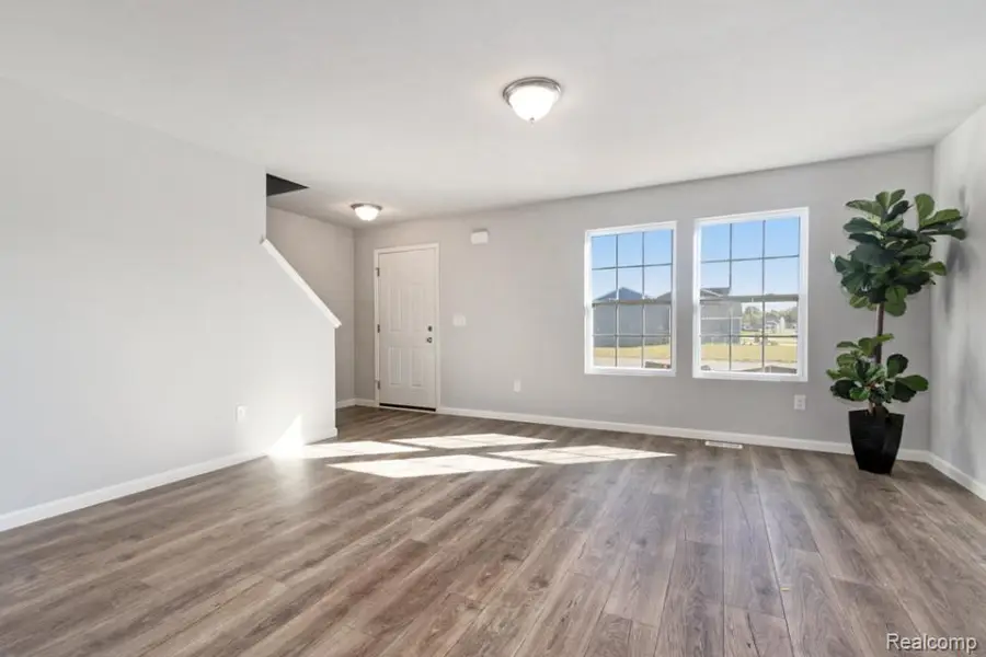 8127 Moonlight Creek Lane, Fowlerville, MI 48836 - Image #2