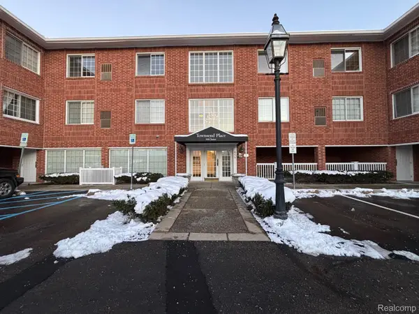 444 Chester Street #420, Birmingham, MI 48009