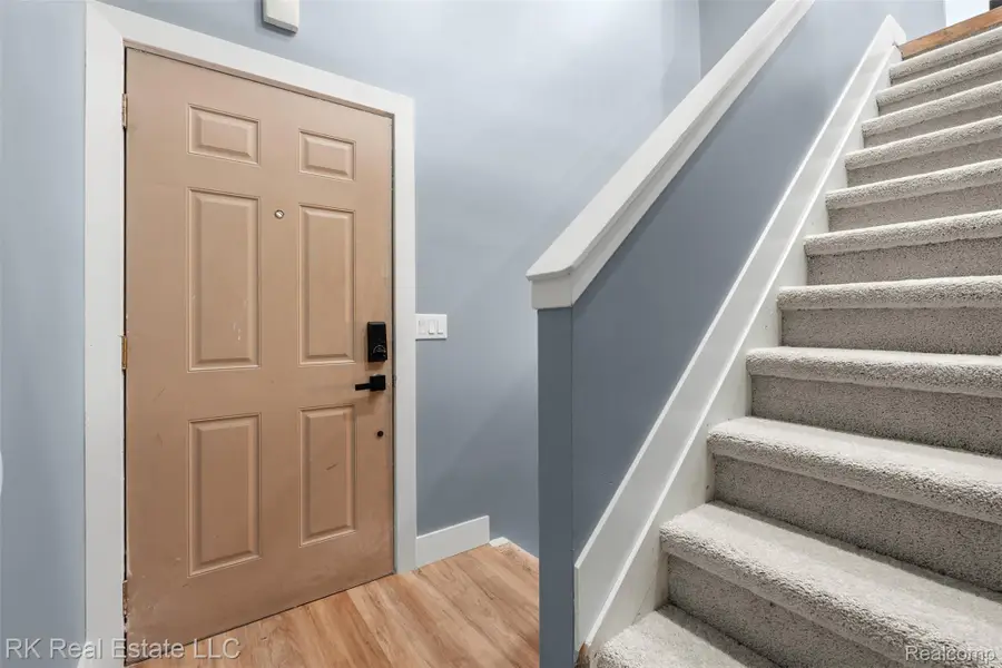 44900 Bayview Drive Unit #20, Novi, MI 48377 - Image #3