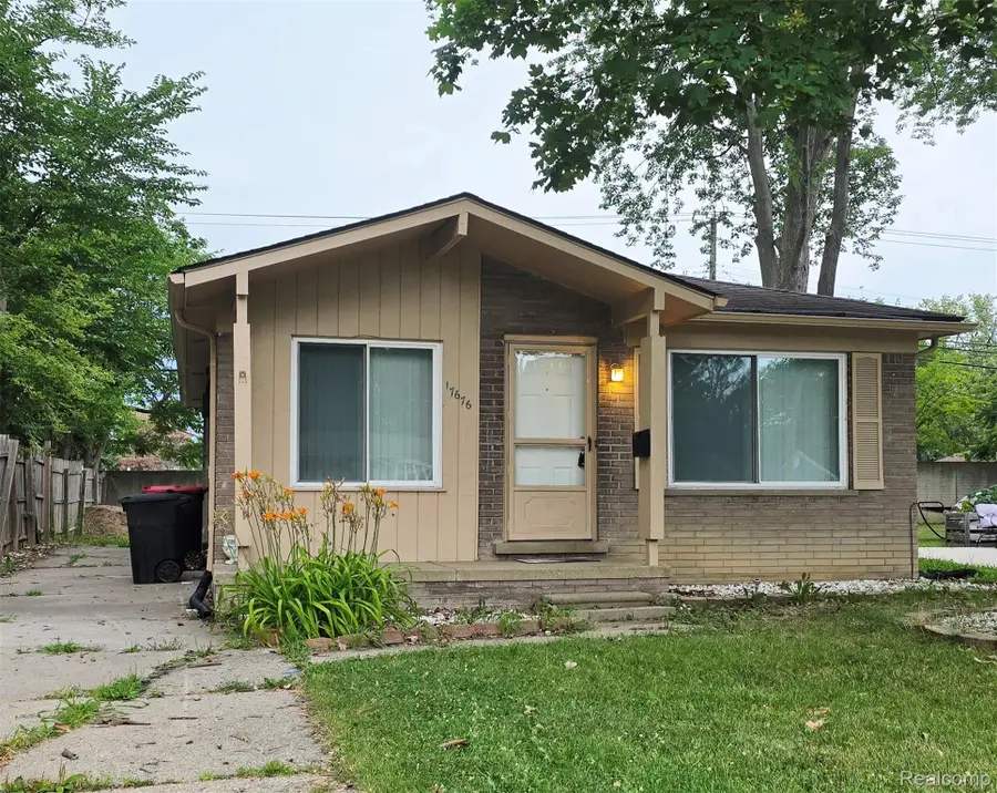17676 Addison Street, Southfield, MI 48075 - Image #2