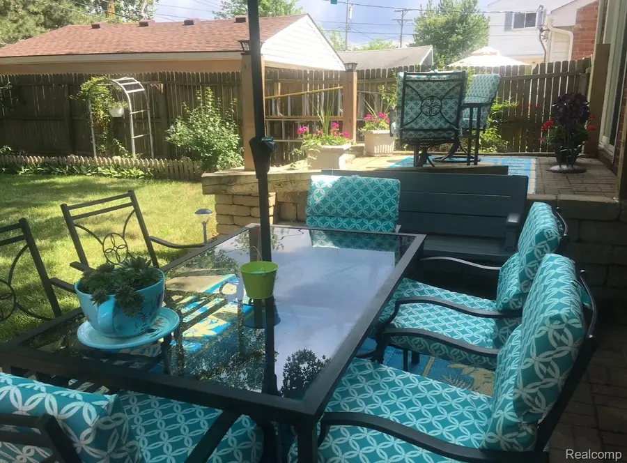 7332 E Frumin Court, Westland, MI 48185 - #3